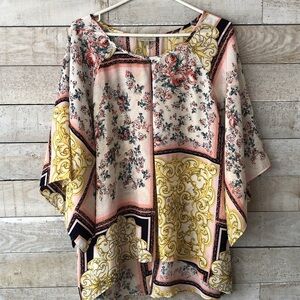 Pretty Floral Flare sleeve blouse